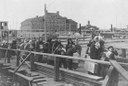 Ankunft in Ellis Island 1902 IMG