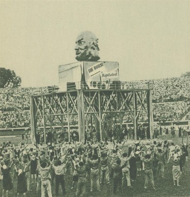 Massenfestspiele bei der Arbeiterolympiade in Wien IMG