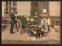 Anonym: Flämische Milchverkäuferin, Antwerpen, Belgien. Photochrom-Druck, ca. 1890-1900. Bildquelle: Library of Congress Prints and Photographs Division, LC-DIG-ppmsc-05620,, http://www.loc.gov/item/2001697878/. Gemeinfrei.